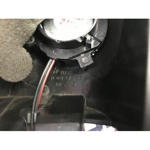 Динамік передніх дверей лівий VW Passat B6 2005-2010 3C0837993